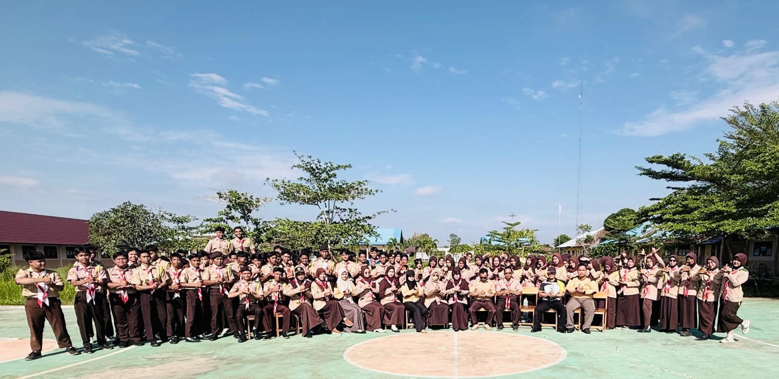 Pelantikan Penegak Bantara dan Dewan Ambalan Gugus Depan Hasan Basri_SMKN 1 Kapuas Murung Berlangsung Meriah